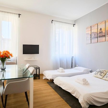 Duomo Charme Apartment ميلان المظهر الخارجي الصورة