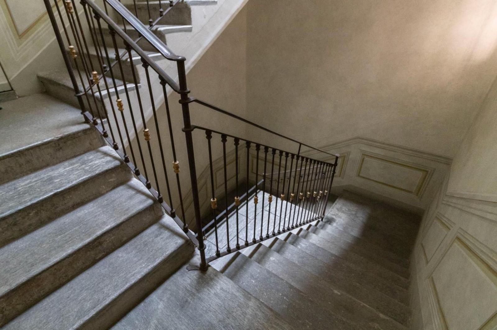 Duomo Charme Apartment ميلان المظهر الخارجي الصورة