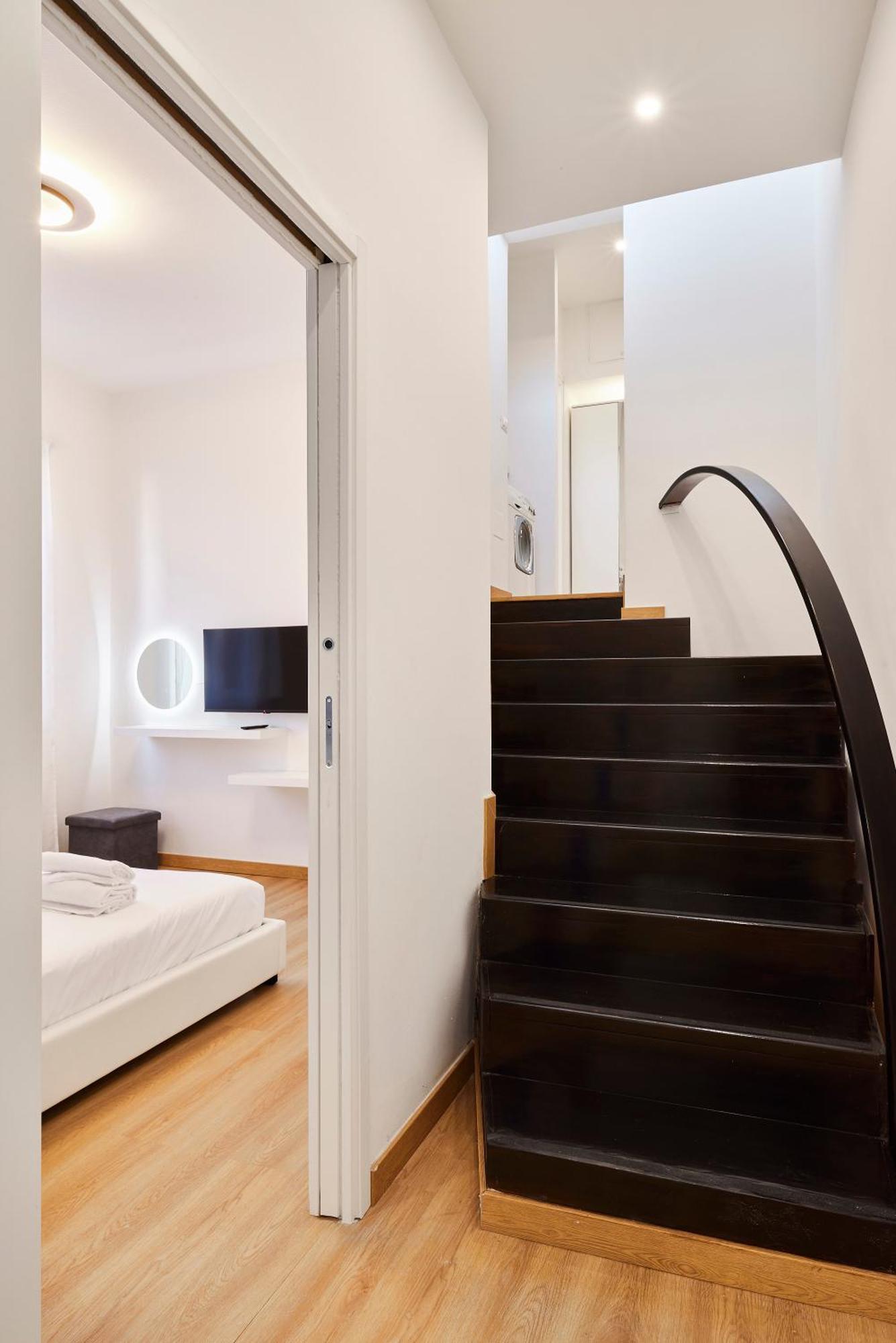 Duomo Charme Apartment ميلان المظهر الخارجي الصورة